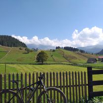 Foto 8 der Bikemap-Route "Piatra Craiului MTB Yellow 40 km Dambovicioara - Ciocanu - Sirnea - Fundata - Cheile Gradistei - V. Cheii - Dambovicioara (ADE 91)"