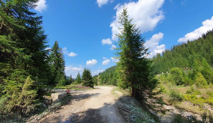 Foto 2 del percorso Bikemap "Dămuc & Huisurez" Foto 2 del percorso Bikemap "Dămuc & Huisurez"