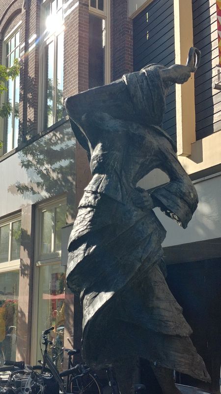 От Vredenburgweg 3, Hoogezand до Kloosterstraat 2, Assen