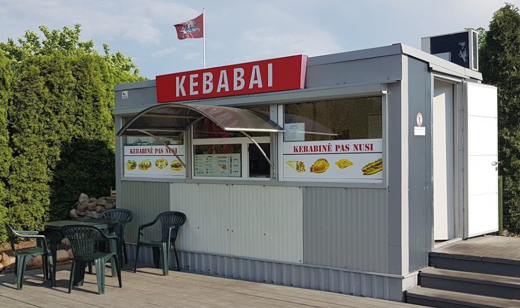 Šimtukas per Simno kebabinę