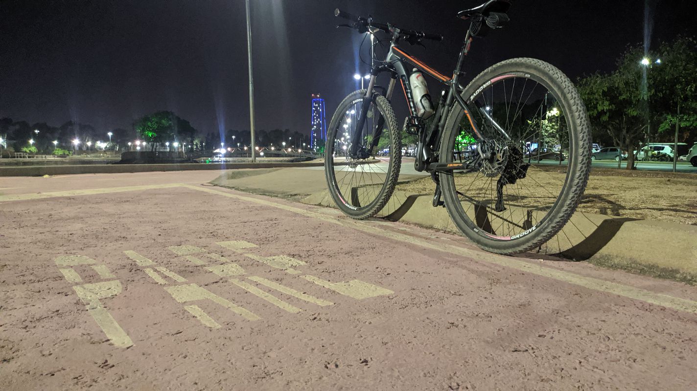 Passeio rápido em avenida das Torres