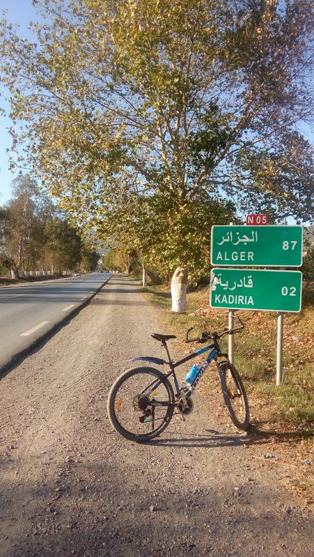 De Route de Tazrout, Draâ El Mizan à Rue Choudar, Lakhdaria