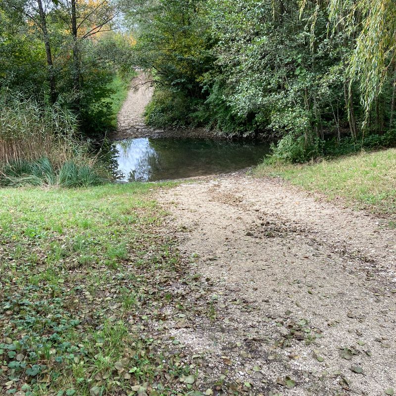 Dahlienweg 4, Arch nach Dahlienweg 5, Arch