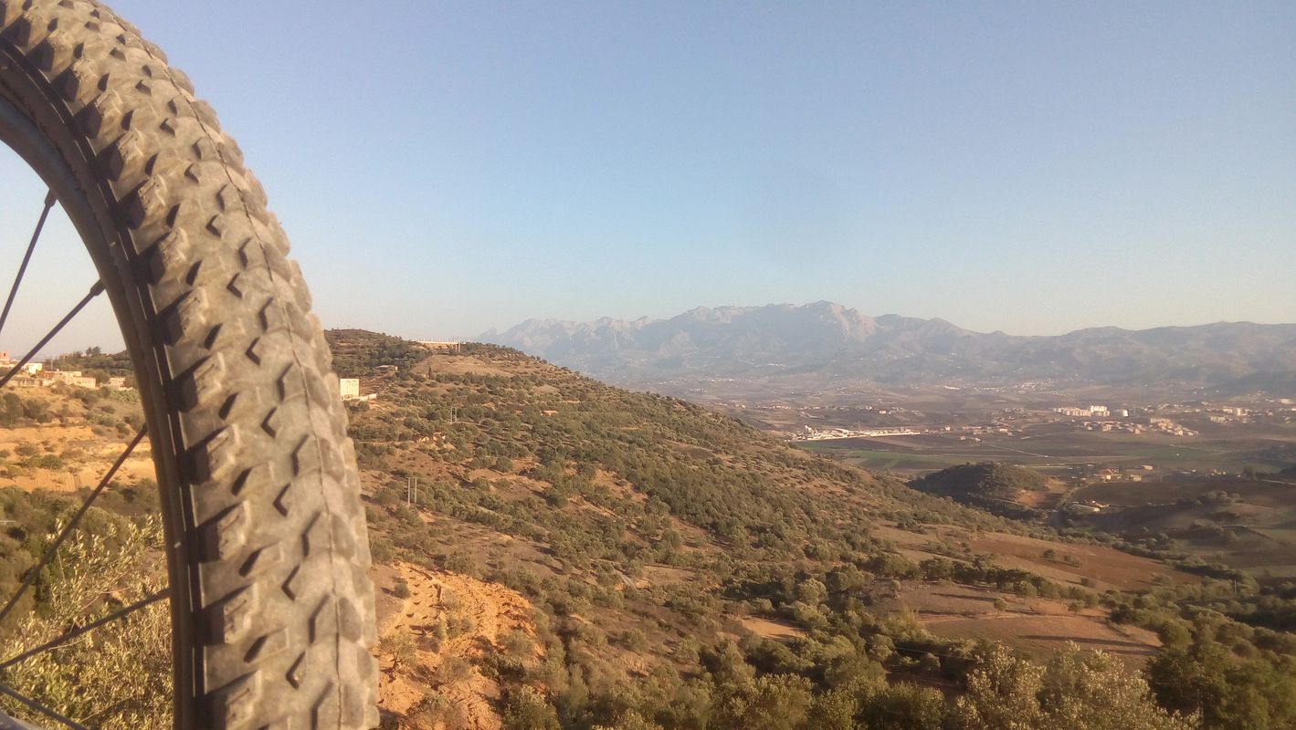De Route de Tazrout, Draâ El Mizan à Route de Tazrout, Draâ El Mizan