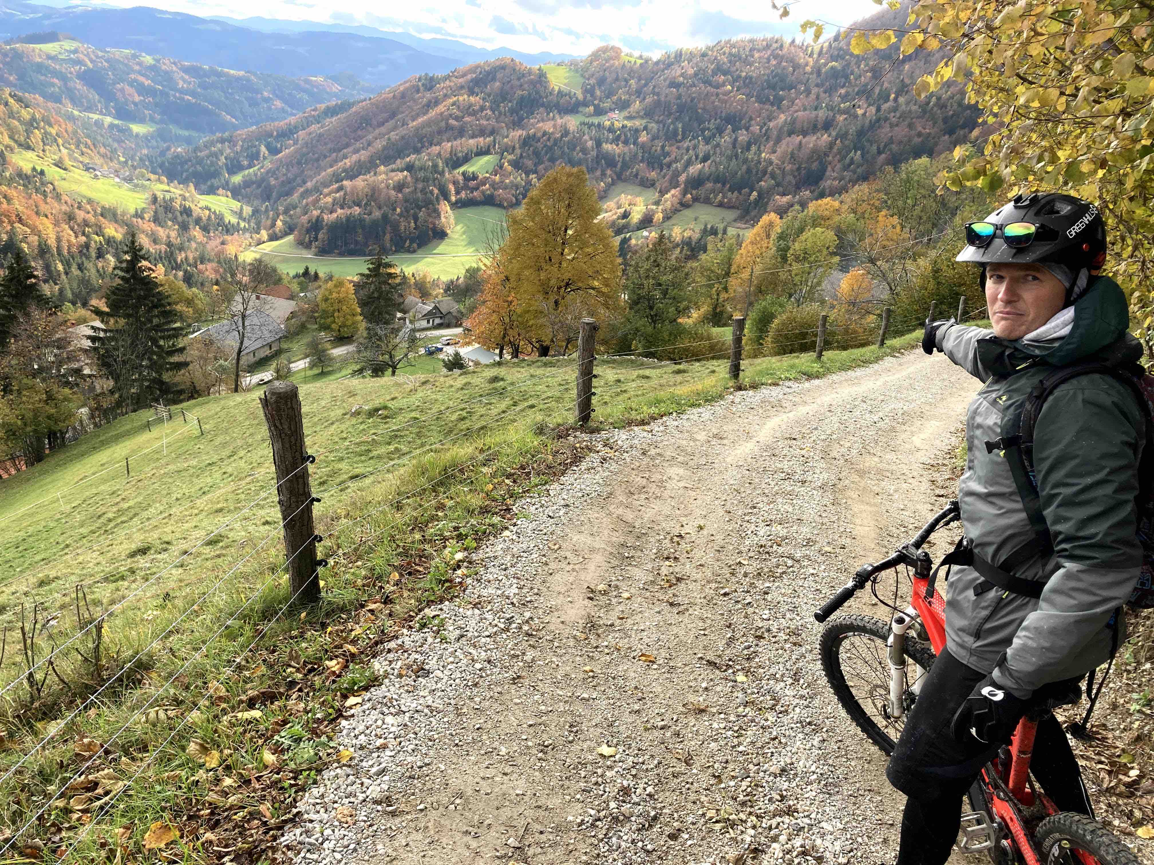 Lubnik (Skofja Loka) til Blegos - Hobbit-land