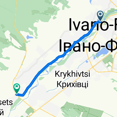 По дамбі р. Бистриця Солотвинська (Підлісся)