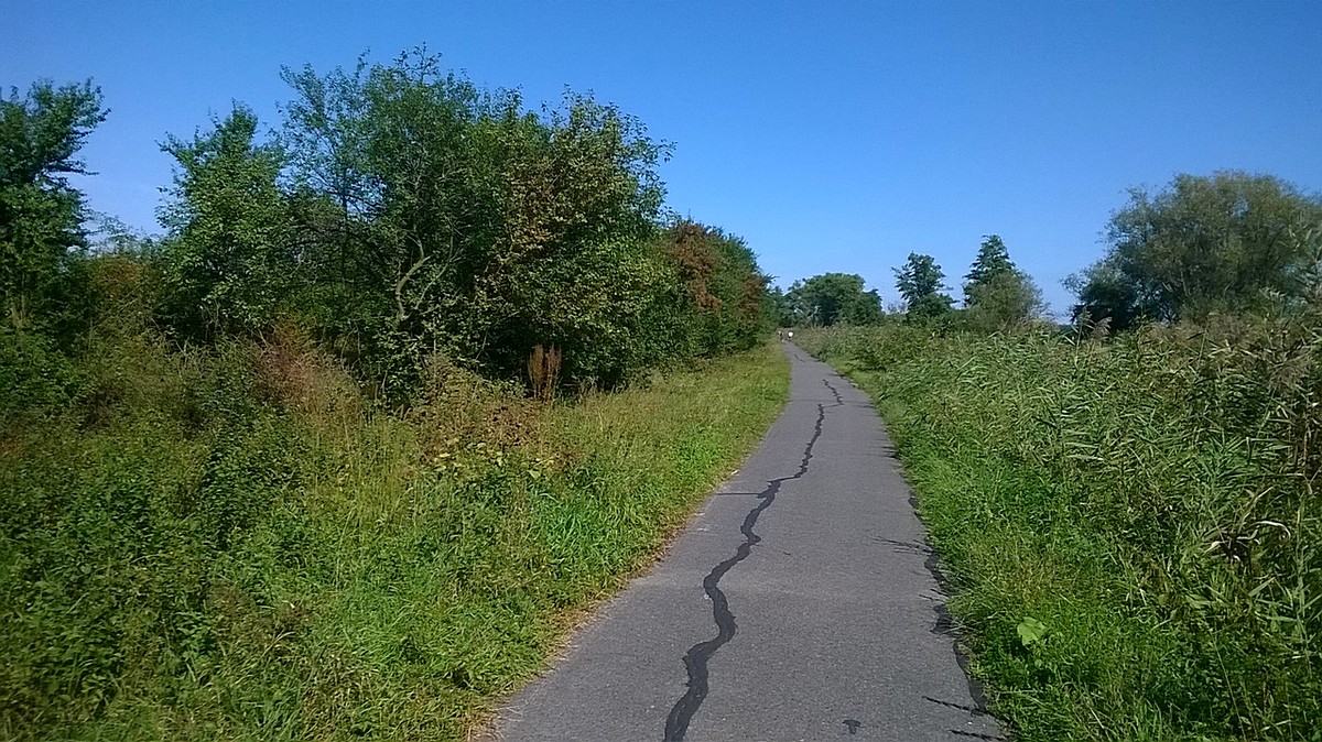 Kromeriz-Otrokovice-Napajedla-Stare Mesto(-Uh. Hradiste)-Kostelany(-Kunovice)-Nedakonice 82km (Zlin, Kromeriz area)