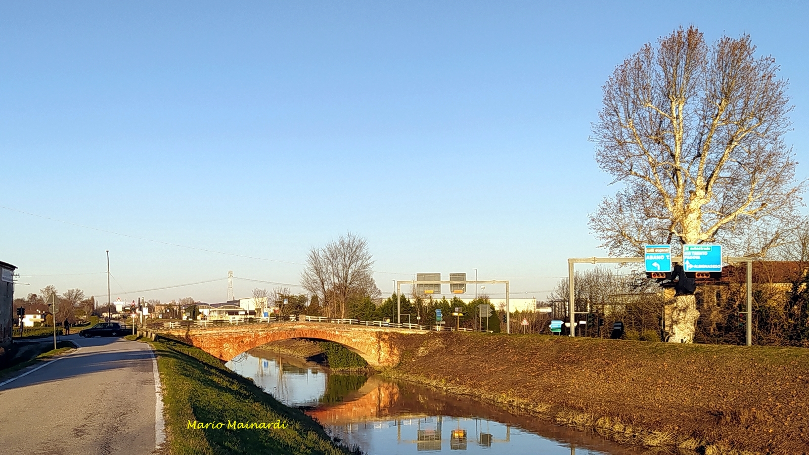 Hebe Bild 5 entlang der Bikemap-Route "Paesaggio rurale di Abano Terme percorso n°1" hervor