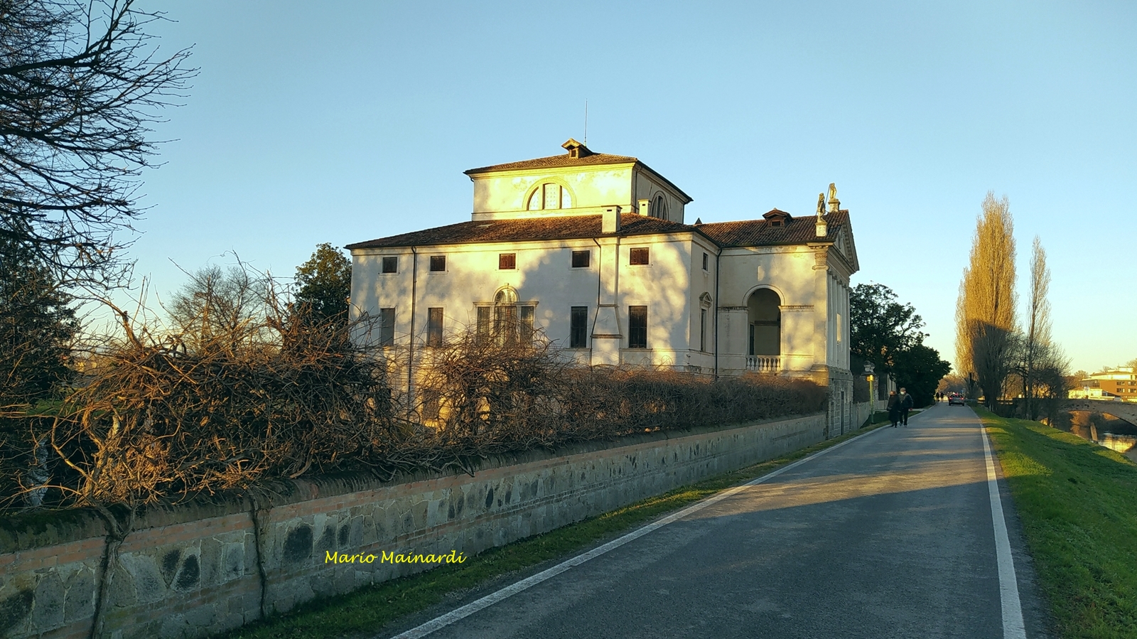 Hebe Bild 6 entlang der Bikemap-Route "Paesaggio rurale di Abano Terme percorso n°1" hervor