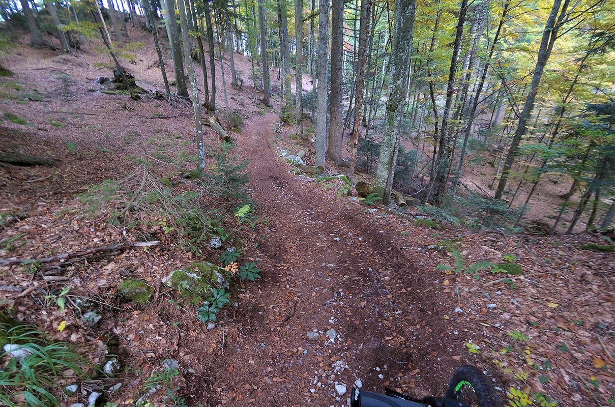 Downhill to Jamnik