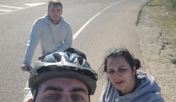 Foto 1 der Bikemap-Route "De Urbanizacion la Celada 94A, La Celada a Urbanizacion la Celada 94A, La Celada" Foto 1 der Bikemap-Route "De Urbanizacion la Celada 94A, La Celada a Urbanizacion la Celada 94A, La Celada"