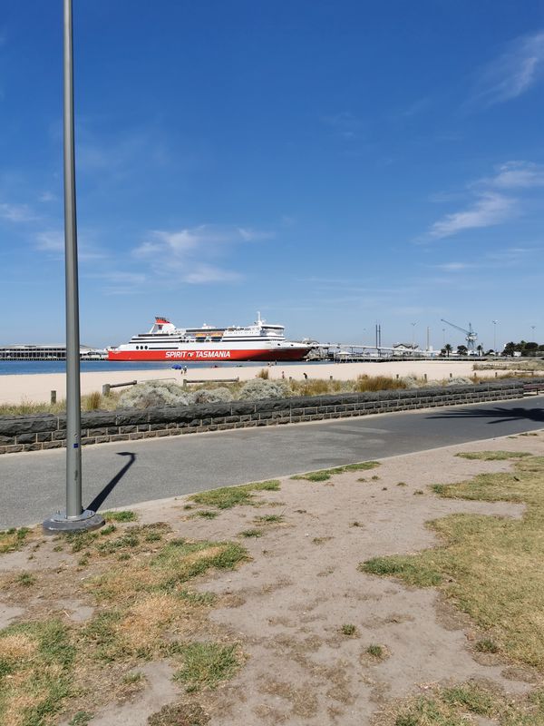 In search of Uoouoo S Melb, Pt Melb