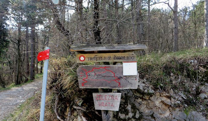 Photo 1 of the Bikemap route "Štanjel-Braniška dolina, Železna vrata-Štanjel"