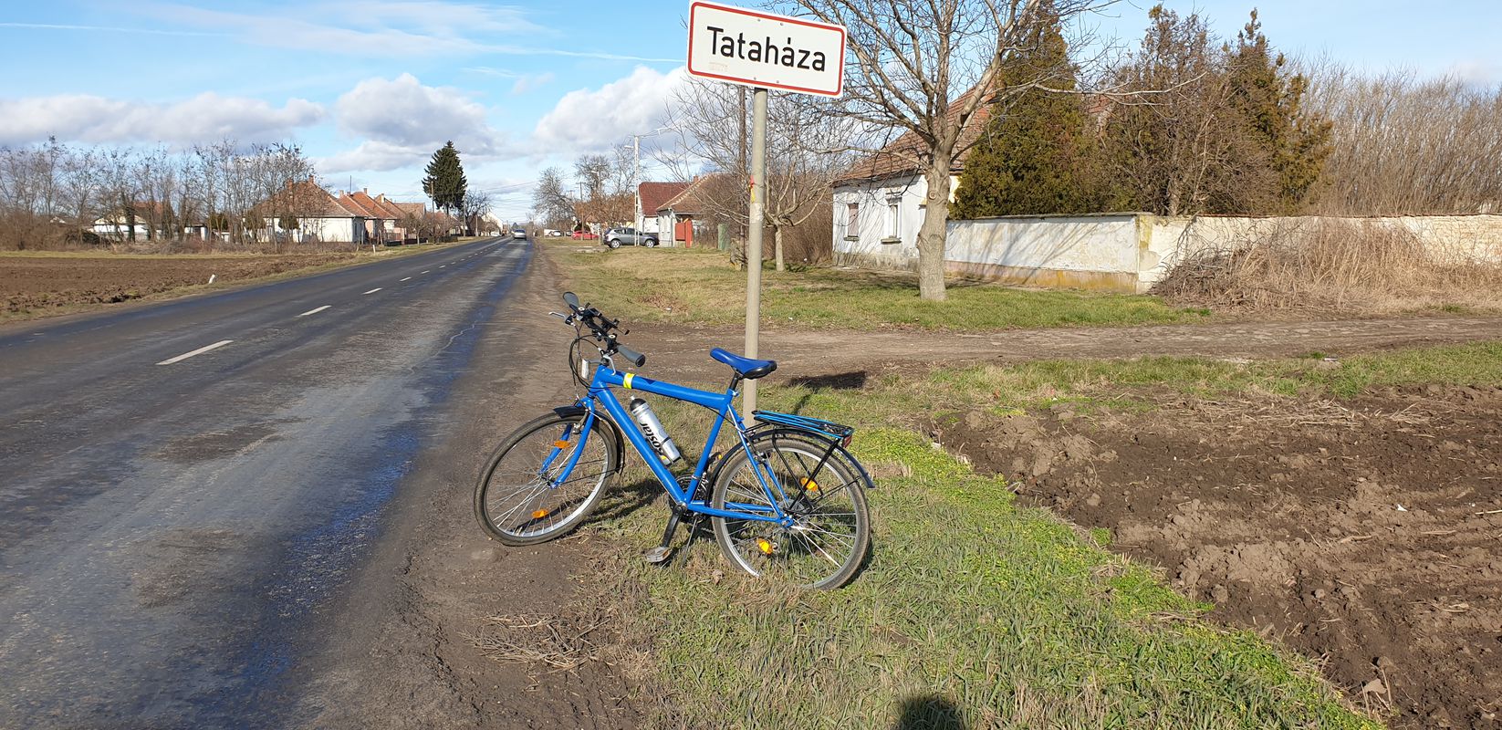 Aradi tér 10, Bácsbokod to Tóth Kálmán utca 19, Bácsbokod