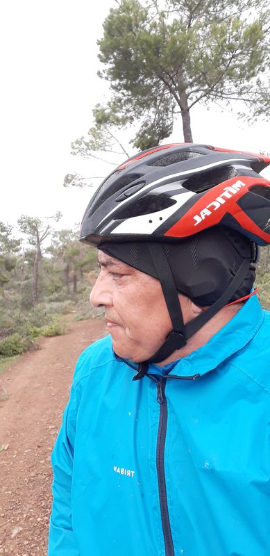la vereda y cierras