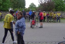 Hebe Bild 2 entlang der Bikemap-Route "Deckenpfronn-Ulm LaPo 2006" hervor