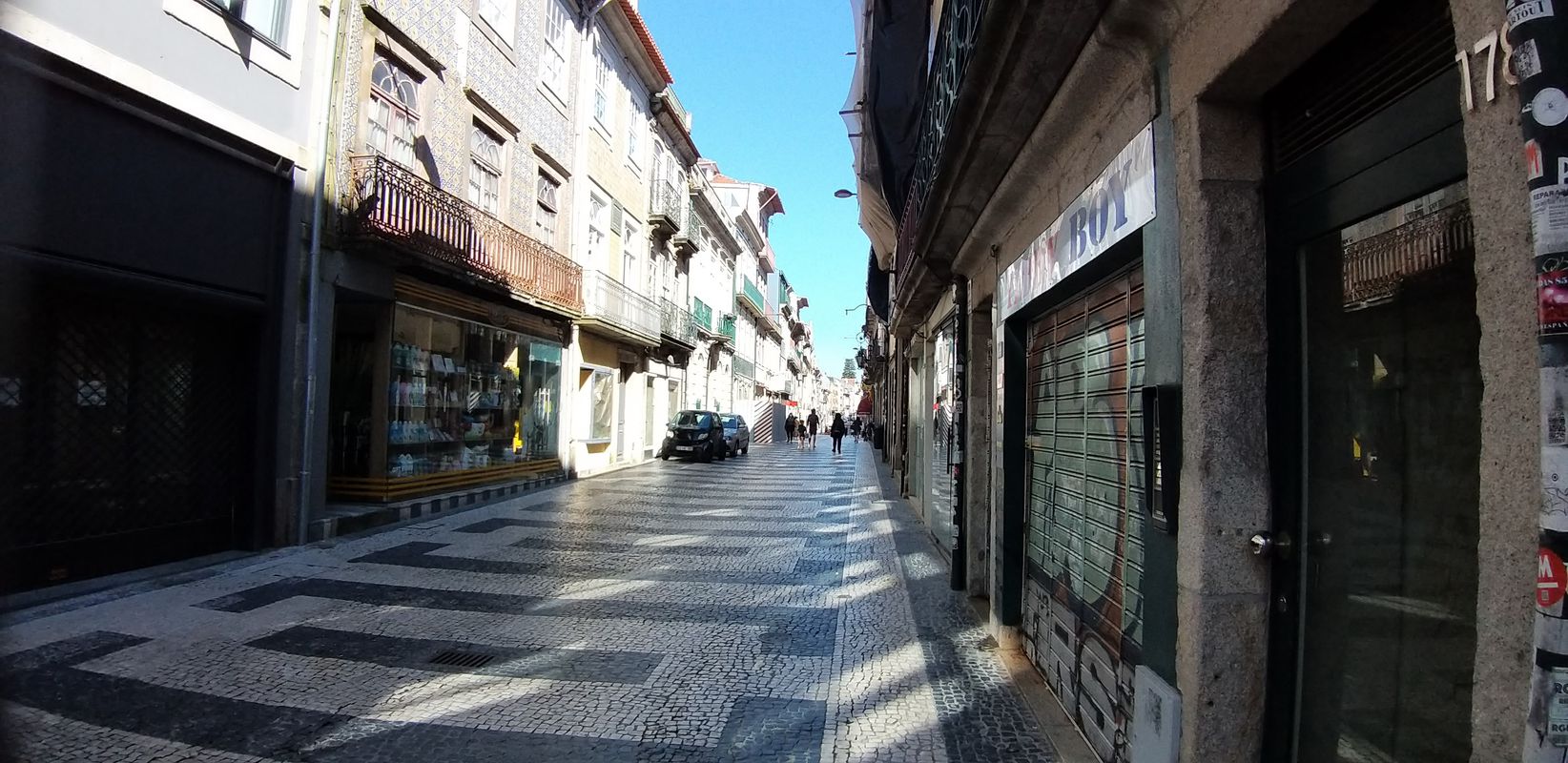 De Rua Álvaro Gomes 47, Porto a Rua Álvaro Gomes 15, Porto