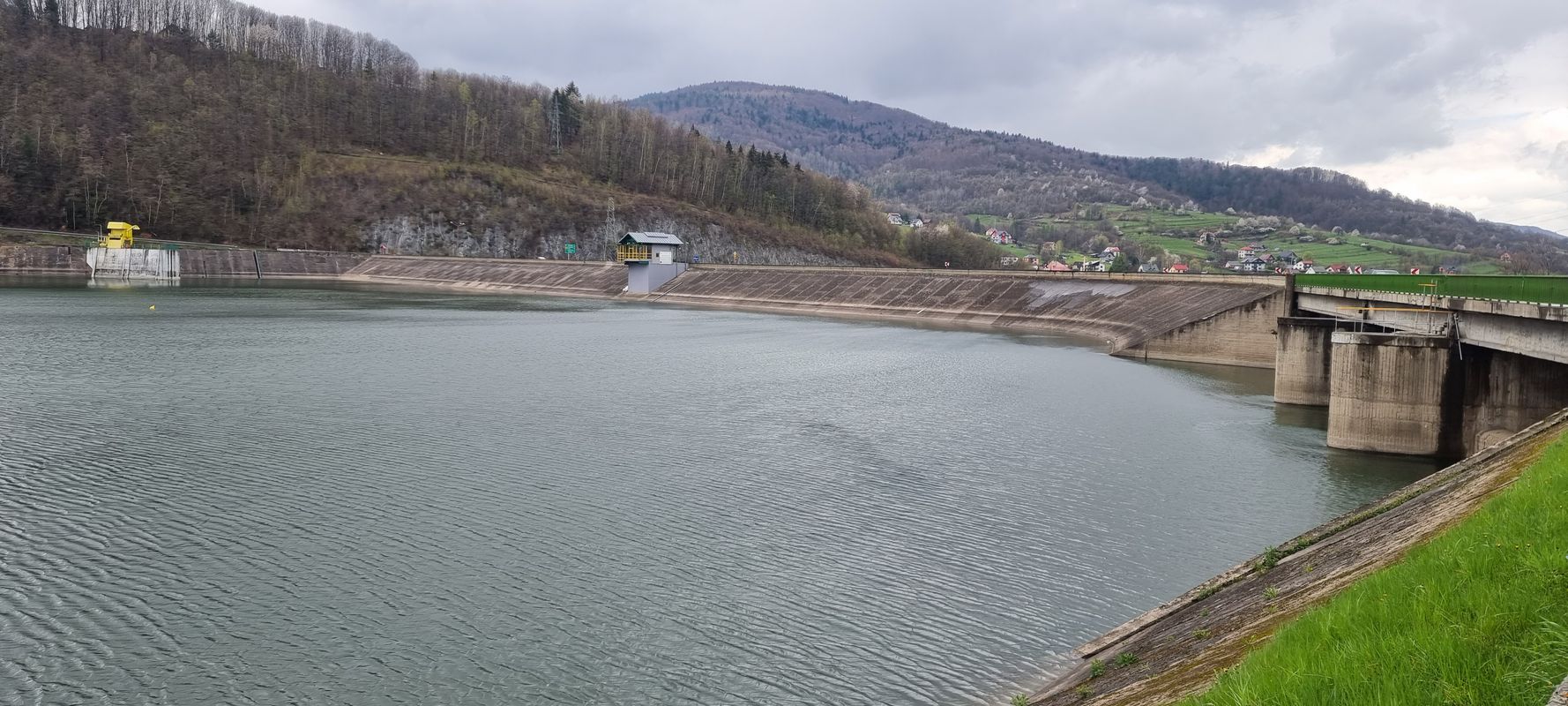 Podwale 2, Międzybrodzie Żywieckie do Żywiecka 6, Tresna