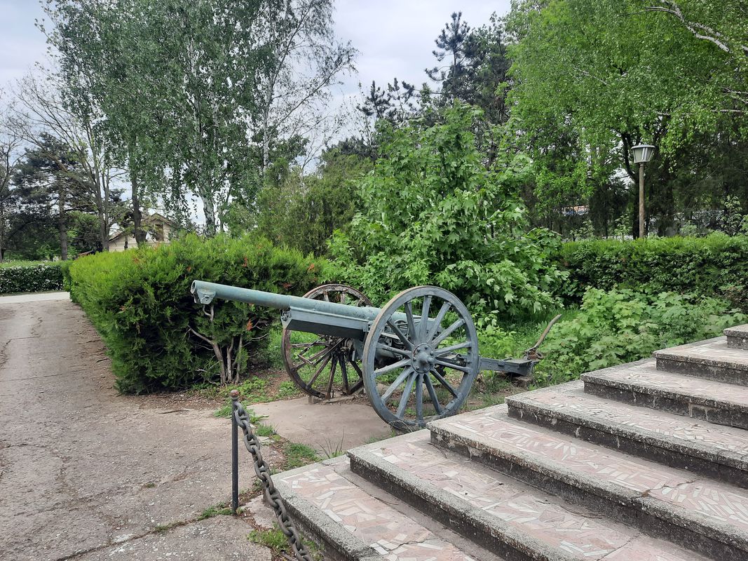 Topraisar-Biruinta-Monumentul eroilor romani - Monumentul lui Makensen - Topraisar