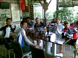 Hebe Bild 12 entlang der Bikemap-Route "ERS 鳳梨山 (實騎版)-11-03-19" hervor