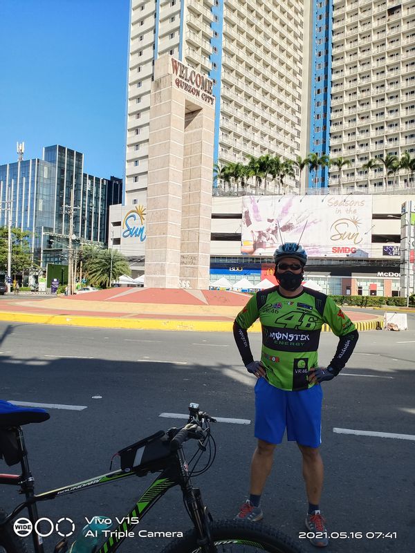 Eagle 405, Quezon City to Eagle 406, Quezon City