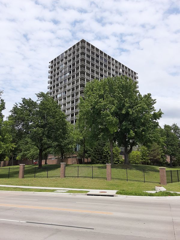 Riverside Drive 4100, Tulsa to Riverside Drive 3947, Tulsa