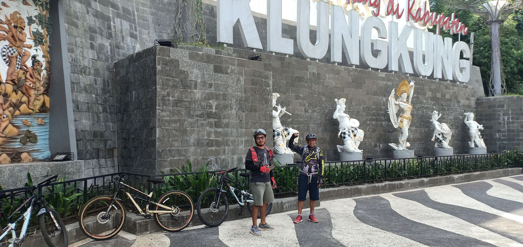 Jalan Raya Besakih 14, Rendang to Jalan Cendrawasih No.31, Kecamatan Gianyar