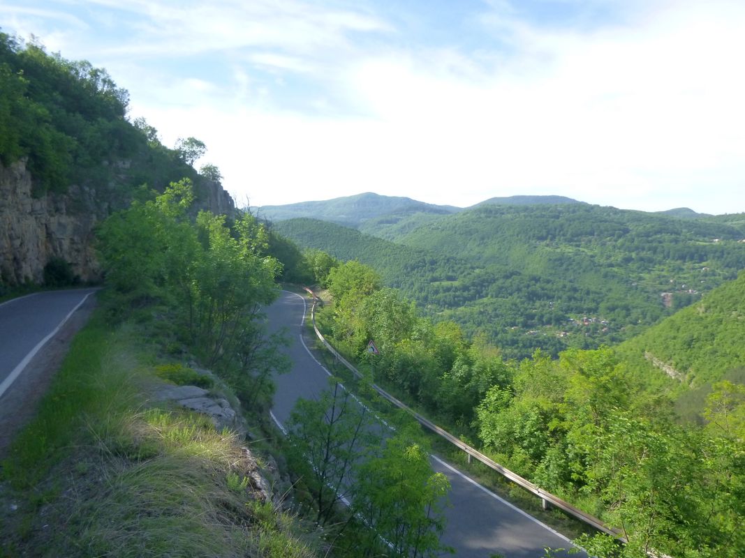 Лакатник - Миланово - Дружево - Вражите дупки