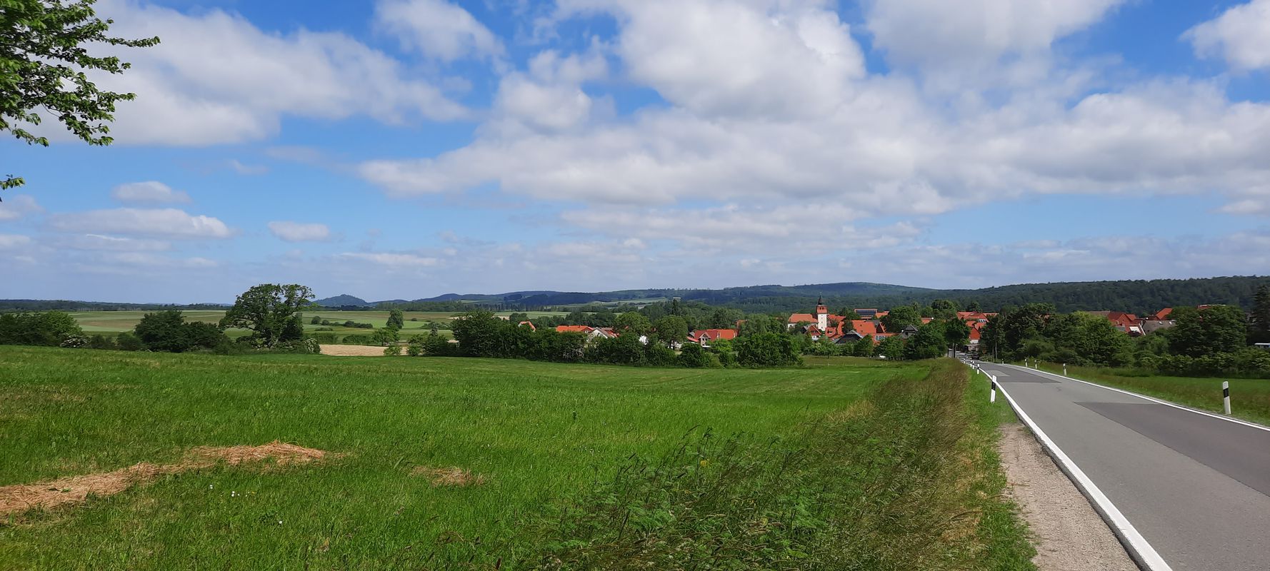 Dorfstraße 19, Ebergötzen nach Dorfstraße 21, Ebergötzen