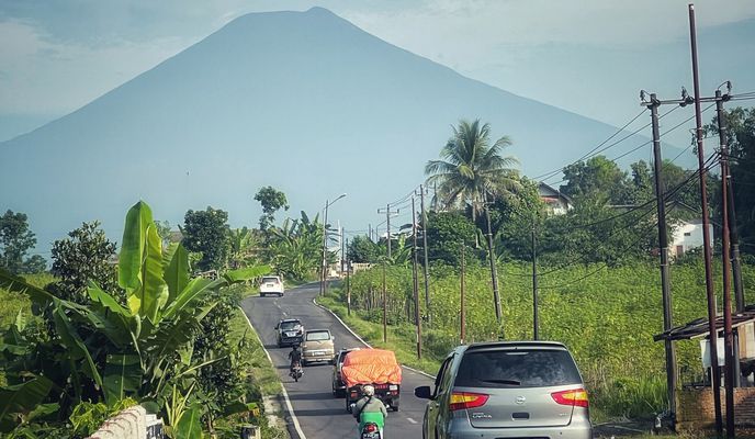 Photo 2 of the Bikemap route "Jembatan Merah Gintung"