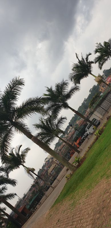 Prince Badru Kakungulu Road 1y, Kampala to Barnabas Road 39n, Kampala