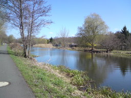 Hebe Bild 11 entlang der Bikemap-Route "Niederfinow Schiffshebewerk Tour" hervor