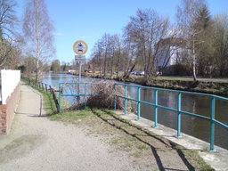Hebe Bild 10 entlang der Bikemap-Route "Niederfinow Schiffshebewerk Tour" hervor