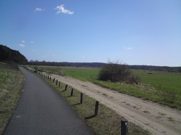 Hebe Bild 16 entlang der Bikemap-Route "Niederfinow Schiffshebewerk Tour" hervor