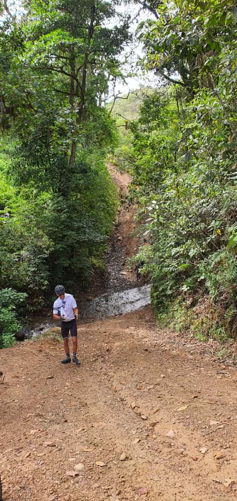DESAMPARADOS, CARATAGO, CERRO DE LA MUERTE Y CHESPIRITOS