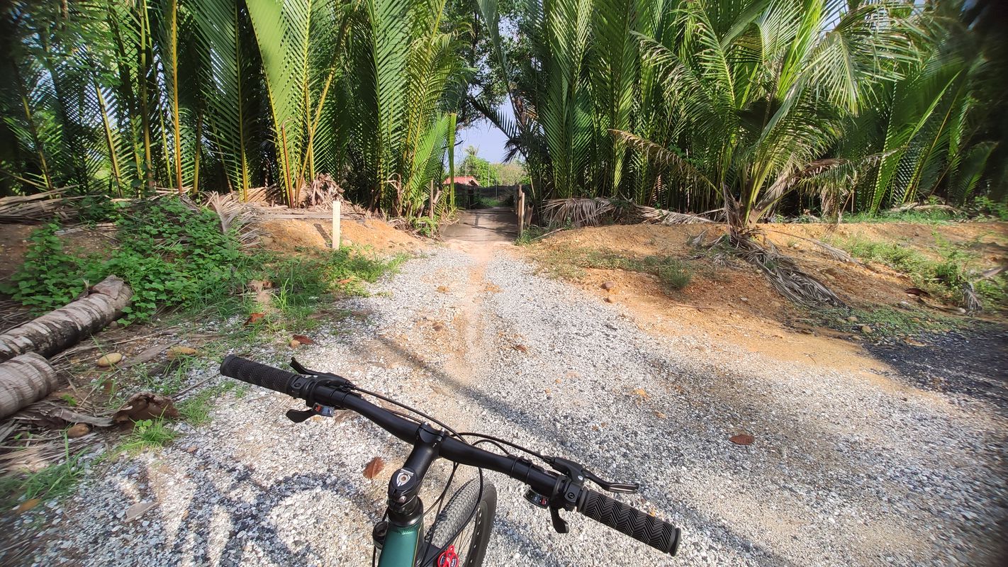От Unnamed Road, Tambon Bang Tin Pet до Unnamed Road, Tambon Bang Tin Pet
