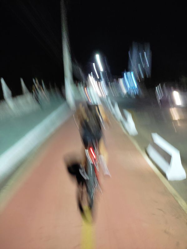 Pedal noturno com Yuli Lira.