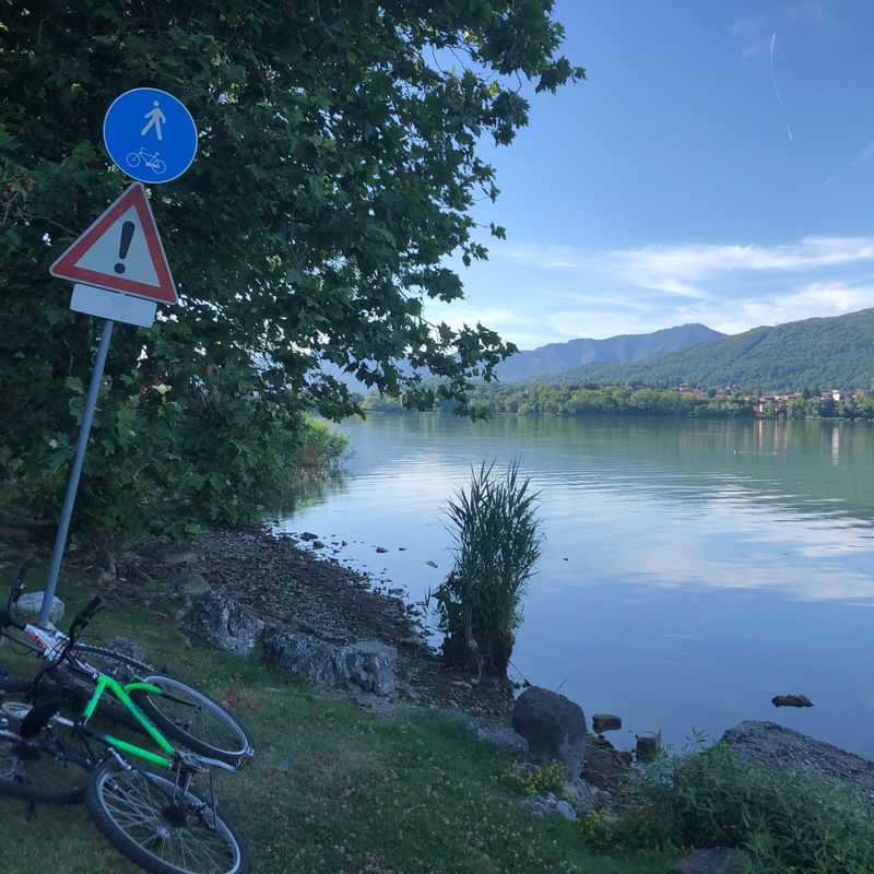 Via al Lido 20, Gavirate nach Via al Lido 7, Gavirate