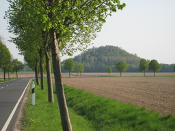 Hebe Bild 7 entlang der Bikemap-Route "Von Lebenstedt nach Sophiental" hervor