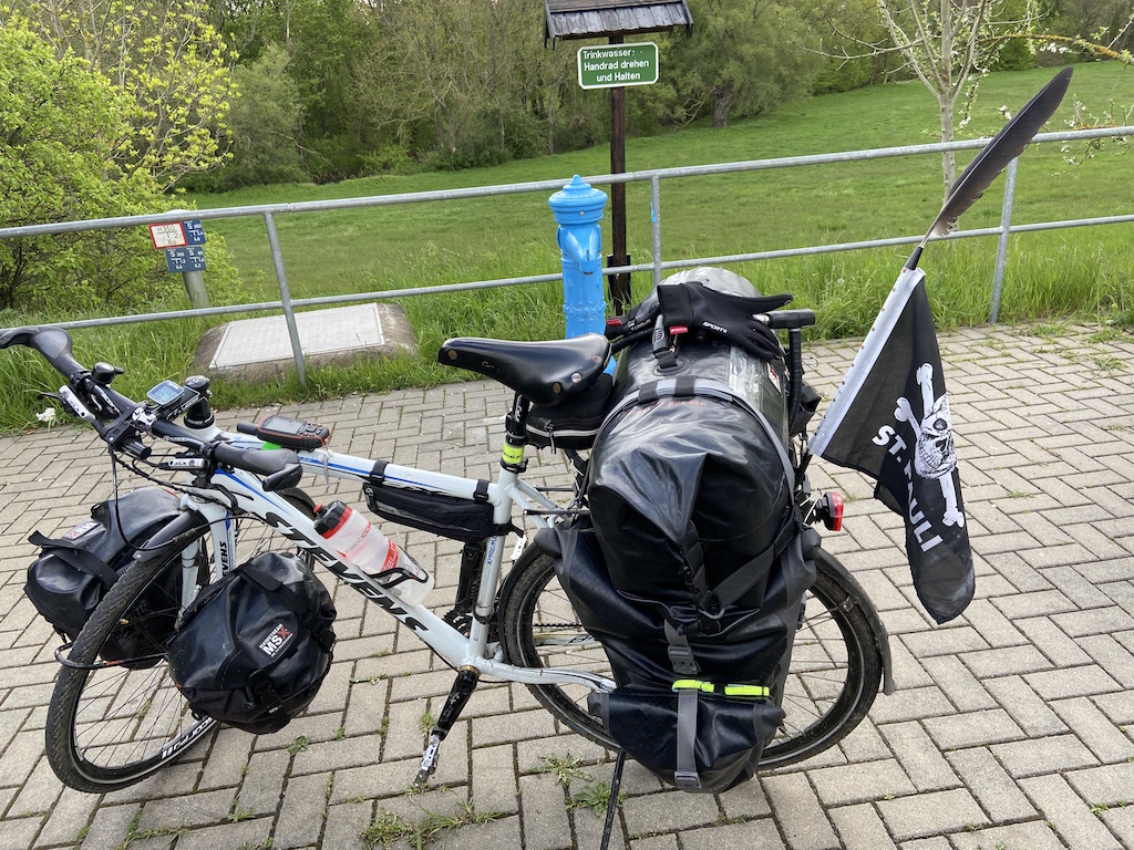 Hebe Bild 5 entlang der Bikemap-Route "10/16 Bad Sulza - Weimar - Erfurt" hervor