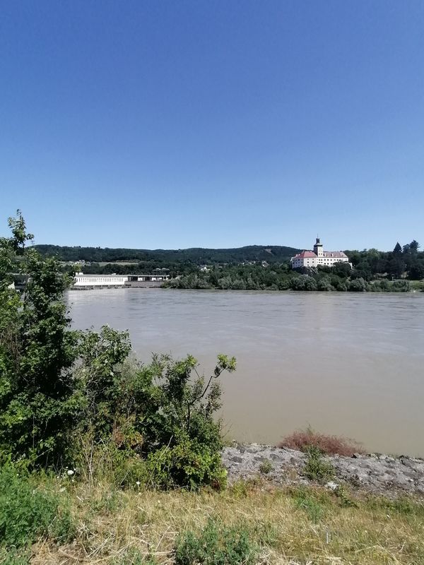 Emmersdorf an der Donau 43 nach Emmersdorf an der Donau 44