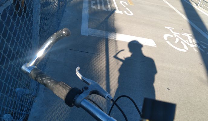 Photo 2 of the Bikemap route "De Glasser Avenue 27533, Santa Clarita a Sierra Highway 27361, Santa Clarita"