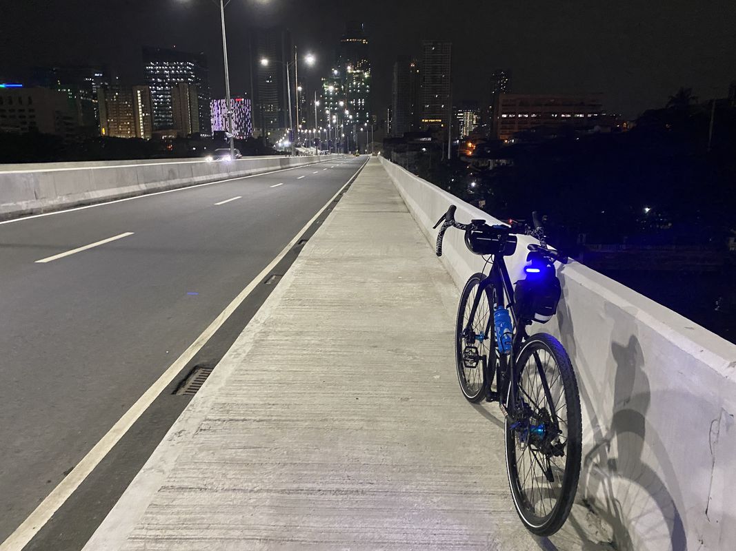 Biking the new BGC-Ortigas Bridge