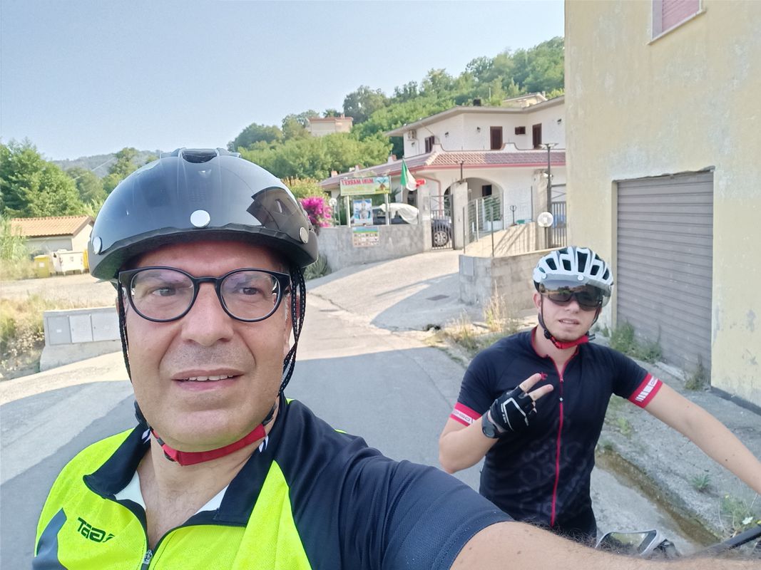 Da Via Nazionale 31, Marina di Santa Maria del Cedro a Via Nazionale 31B, Marina di Santa Maria del Cedro