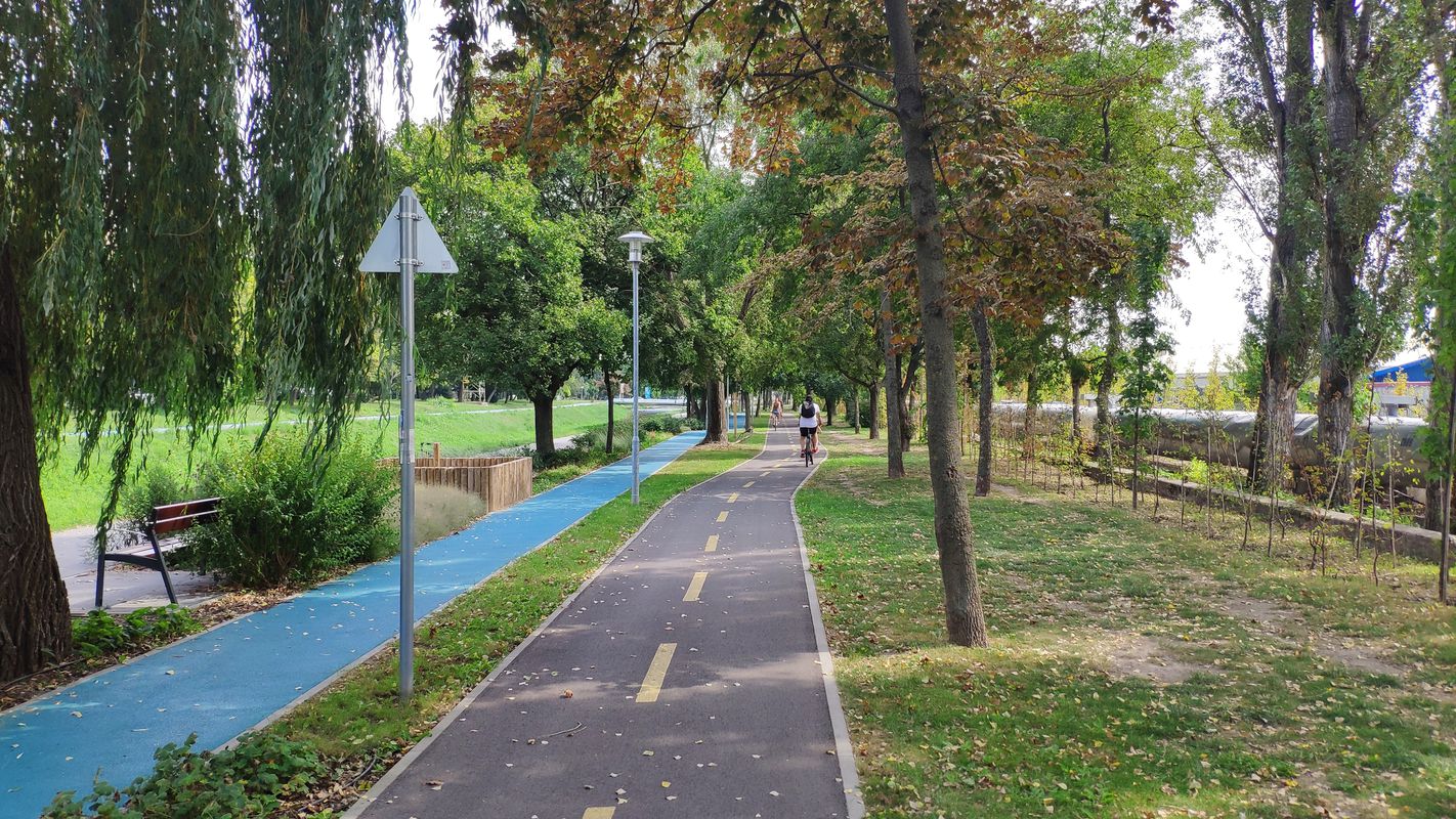 Újszász utca 47a, Budapest to Újszász utca 47a, Budapest