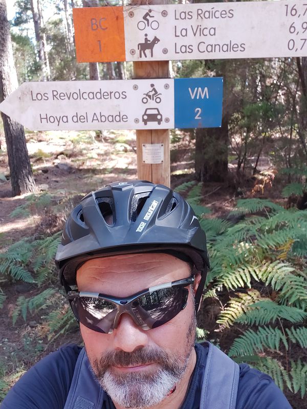 De Camino Zona Recreativa Lomo la Jara, Tacoronte a Camino Real 140, Tacoronte