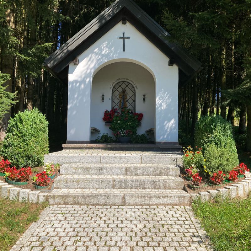 Pfingstrosenstraße 12, Maisach nach Hauptstraße 24, Meitingen