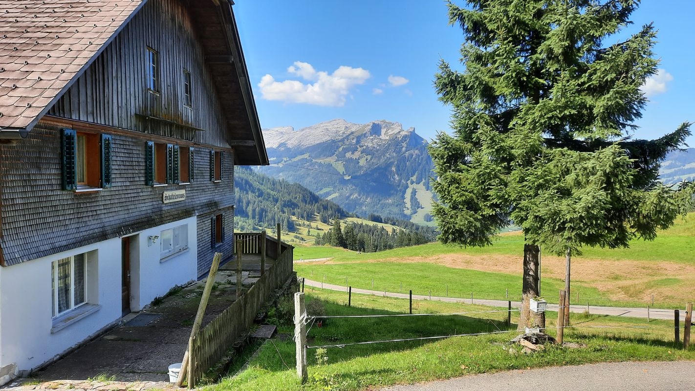 Campingstrasse 5, Giswil nach Campingstrasse 11, Giswil