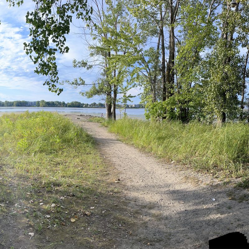 tour de Laval