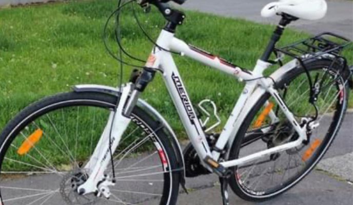 Foto 1 der Bikemap-Route "Kodály Zoltán út 19., Sajószöged to Kodály Zoltán út 19., Sajószöged" Foto 1 der Bikemap-Route "Kodály Zoltán út 19., Sajószöged to Kodály Zoltán út 19., Sajószöged"